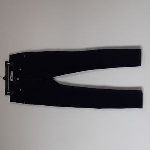 Levi 524 Skinny Jean dark wash size 3